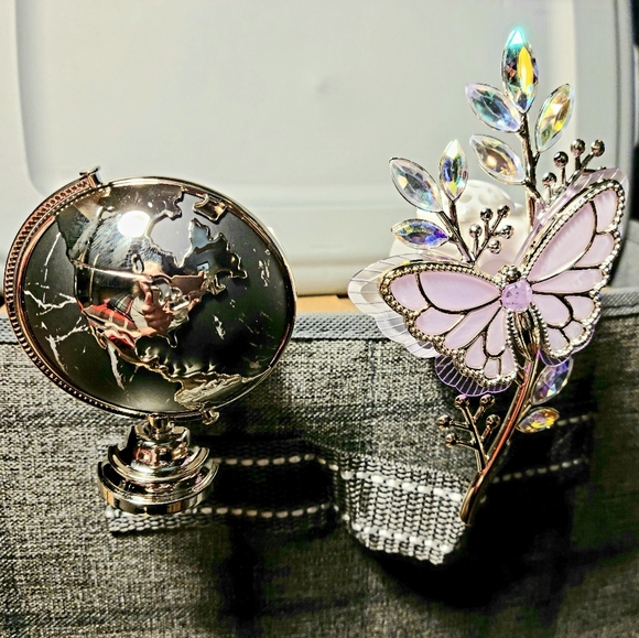 SERENA'S BUNDLE - Picture 4 of 4